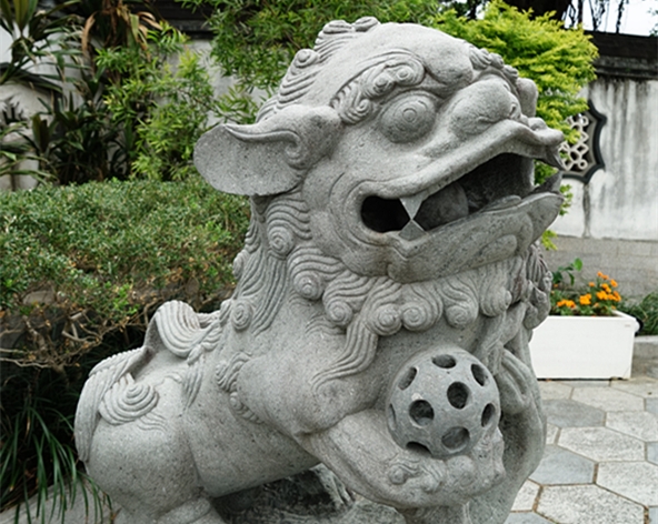 桃園國際機場 → 沖繩(琉球)那霸空港 → 玉泉鐘乳石洞~文化王國村~琉球傳統大鼓隊表演 → 琉球王朝古蹟~世界文化遺產~守禮門‧首里城跡(外城) → 波之上神宮